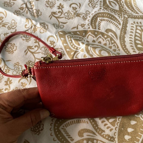 Coach leatherwear EST 1941 wristlet handbag color red 👍🏽 - Picture 9 of 9